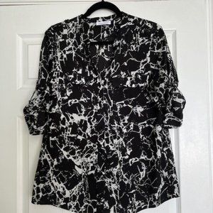 Calvin Klein Black & White blouse (M)